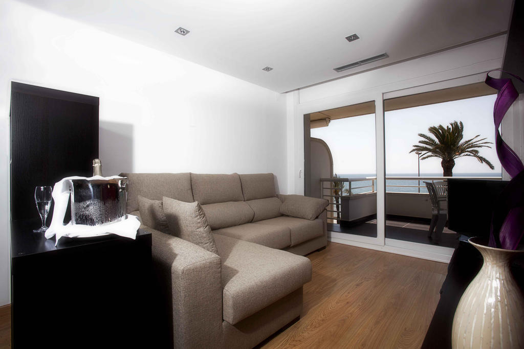 Apartamentos Sunway Talaia Сиджес Номер фото